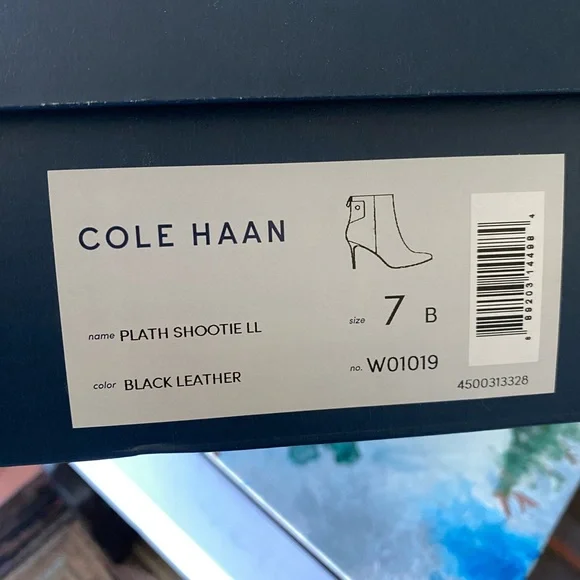 Cole Haan Plath Shootie LL, New. Size 7